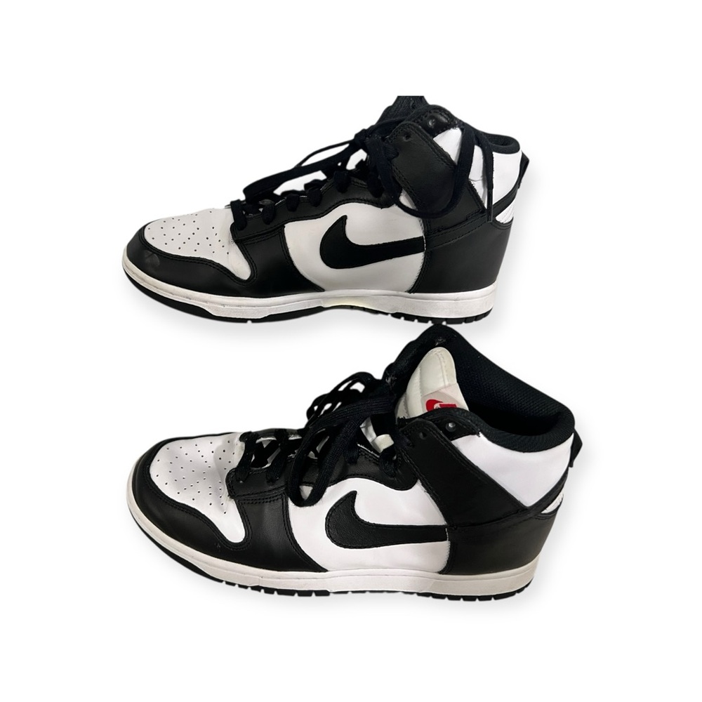 Nike High Dunk Women’s Panda high top sneakers sz 9
